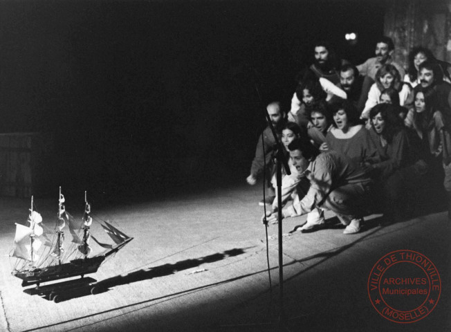 Spectacle du Théâtre Populaire de Lorraine : "Le cadeau de l'empereur"