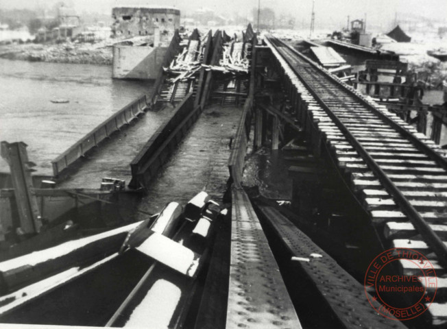 Pont sud SNCF détruit en septembre 1944