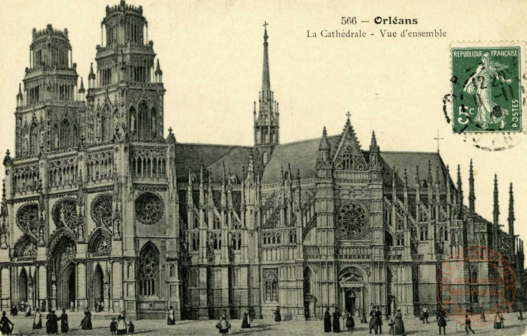 Orléans. La Cathédrale- Vue d'Ensemble.