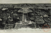 Versailles. - Vue générale prise à vol d'oiseau sur le Château, le Parc et la Ville