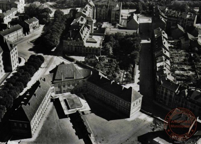 Thionville (Moselle) - Vue aérienne - Ecole Poincaré