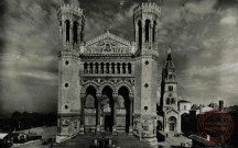 LYON - Basilique Notre-Dame de Fourvière, la Façade