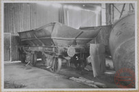 Wagon type schibine. Longerons pliés. Trémies abîmées et forcée. Trappe arrachée.