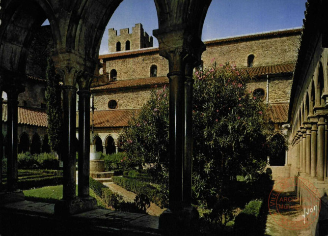 Couleurs et Lumière de France - Arles-sur-Tech - ( Pyrénées-Orientales) Le Cloître.