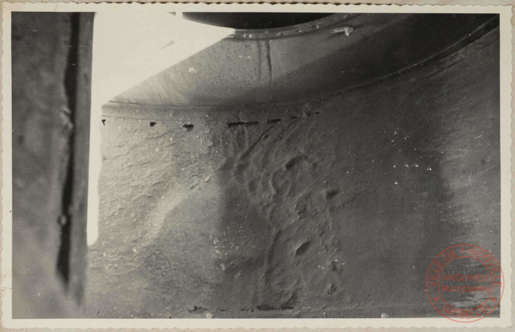 Corps de ventilateur de tirage cheminée, chaudières Duquenne. Corrosion très prononcée.