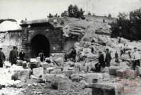 Le démantèlement des fortifications de Thionville 1902-1903. La démolition de la porte de Metz 1903.