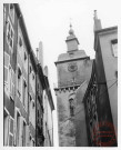 Rue de la Tour, le Beffroi en fond - Thionville