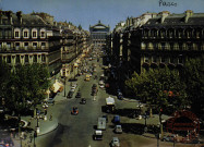 Paris.- L'Avenue de l'Opéra et la Place du Théâtre-Français.