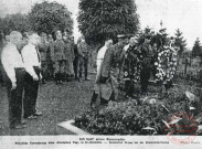 Journée allemande à Thionville : remise d'une gerbe au cimetière par le Kreisleiter (chef de district) Julius Weber