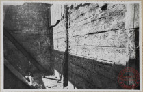 Anciens accumulateurs à minerai. Exemple du mauvais état des parois, dû au manque d'entretien.