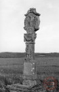 Calvaire de 1837 dédié à Saint-Henri, situé au hameau de Boler (commune de Breistroff-la-Grande)