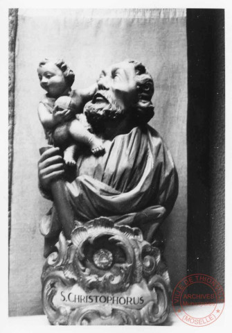 Buste-reliquaire de Saint-Christophe situé dans la crypte de l'église Saint-Denis de Roussy-le-Village