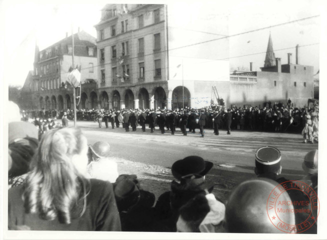 Fête de la Libération : défilé boulevard Foch