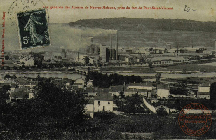 Vue générale des aciéries de Neuves-Maison, prise du fort de Pont-Saint-Vincent