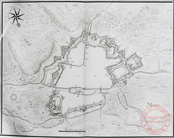 Recueil de plans des places du Roy dans la Flandre - Metz