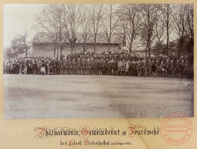 Philharmonie, Gemeinderat und Feuerwehr (philharmonie des pompiers, conseil municipal et sapeurs-pompiers)