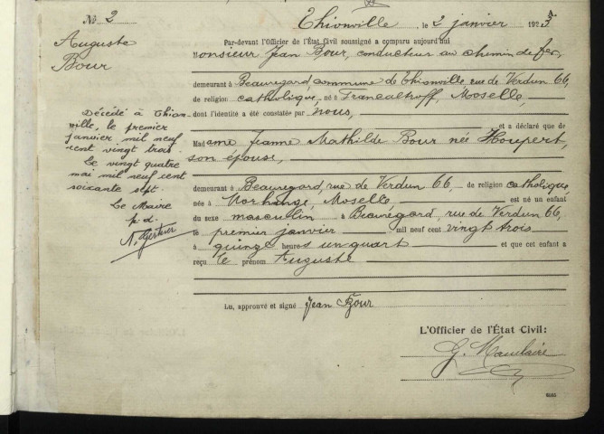 État civil : registre de naissances (1923)