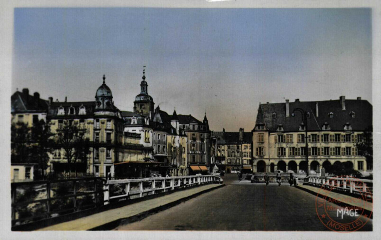 Thionville (Moselle) Rue du Pont et de l'Hôtel de Ville