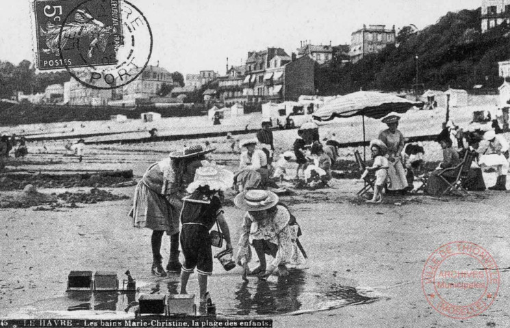 Cartes d'Autrefois (1890-1920) - Loisirs - Le Havre - Les bains Marie-Christine, la plage des enfants