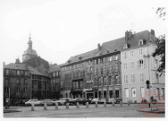 Vue d'ensemble de la place de l'Eglise - Thionville