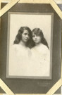 [Portrait de trois filles de Jean Hourte et Elisabeth Pals dans les années 1910]