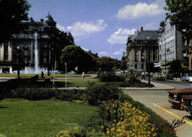 Au pays Lorrain : Metz (Moselle) : La place Déroulède