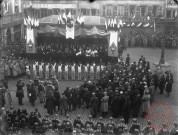 Poincaré Président de la République remet la croix de la Légion d'Honneur à Zimmer Maire de la Ville de Thionville