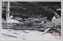 Parachèvement. Halle 11. Ce qu'on trouve à l'emplacement où la scie sans dents était montée.