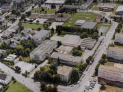 Vue aérienne de Thionville - Au premier plan le collège "La Milliaire" suivi de l'école primaire "Les Coquelicots"