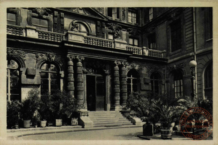 PARIS - Ancien Hôtel la Valette