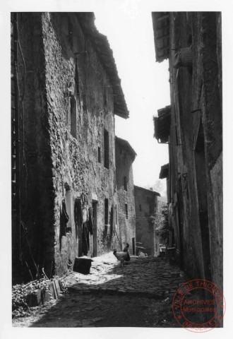 Ruelle de la Forge à Rodemack. Ensemble XVIe