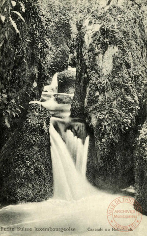 Petite Suisse Luxembourgeoise. Cascade au Hallerbach.