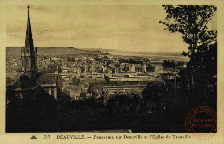 DEAUVILLE - Panorama sur Deauville et l'Eglise de Trouville