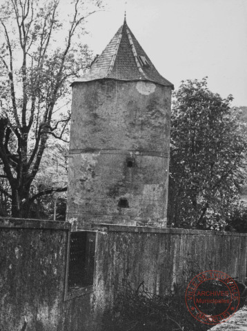 La tour Saint-Nicolas à Sierck-lès-Bains (parc municipal)