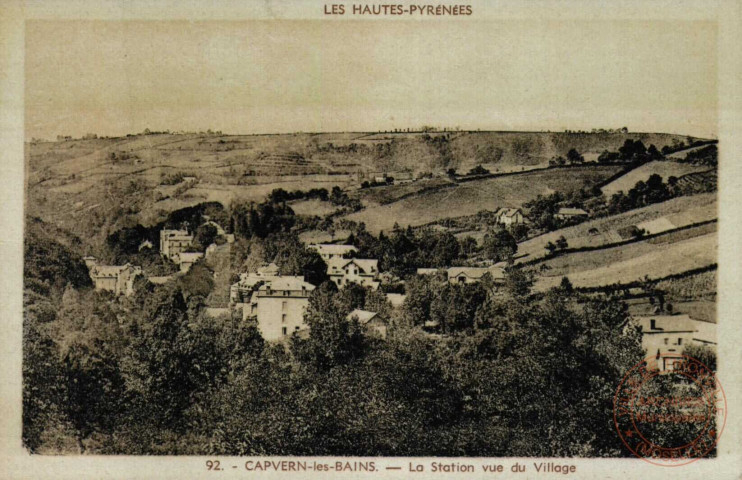 CAPVERN-LES-BAINS- La Station vue du Village