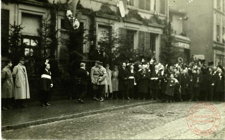 [Fêtes de la la Libération de Hayange en novembre 1918 en présence du Général MANGIN]