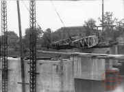 Le pont de 1846 sauté en 1940 et le tronçon provisoire construit en 1941