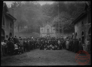 Hayange - Photo de groupe des mineurs et employés à l'entrée de la galerie de Moyeuvre, mine de Wendel