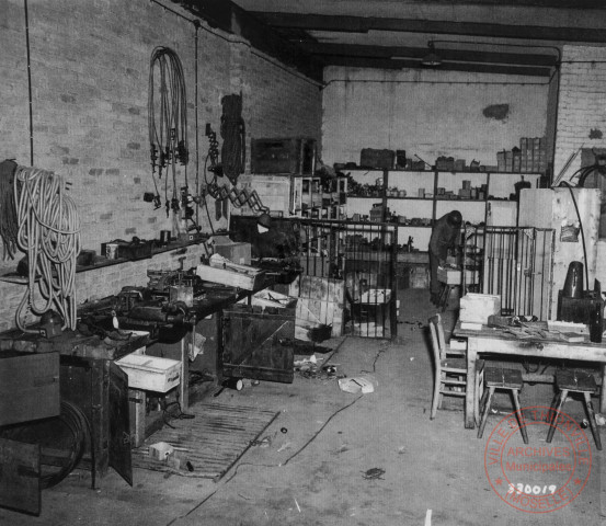 Matériel allemand abandonné mis sous séquestre par les troupes alliées. Thionville, le 12 octobre 1944