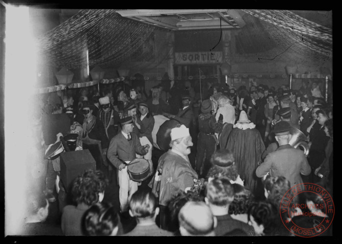 Foire exposition de 1948 - Spectacle de clowns