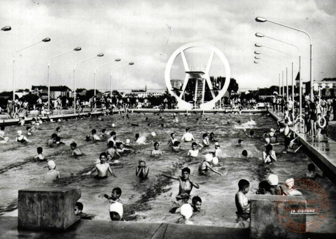 Thionville (Moselle) - La Piscine - Le Bassin Olympique