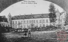 Façade principale du château XVIIIe de Roussy-le-Bourg - Résidence du Général Custine