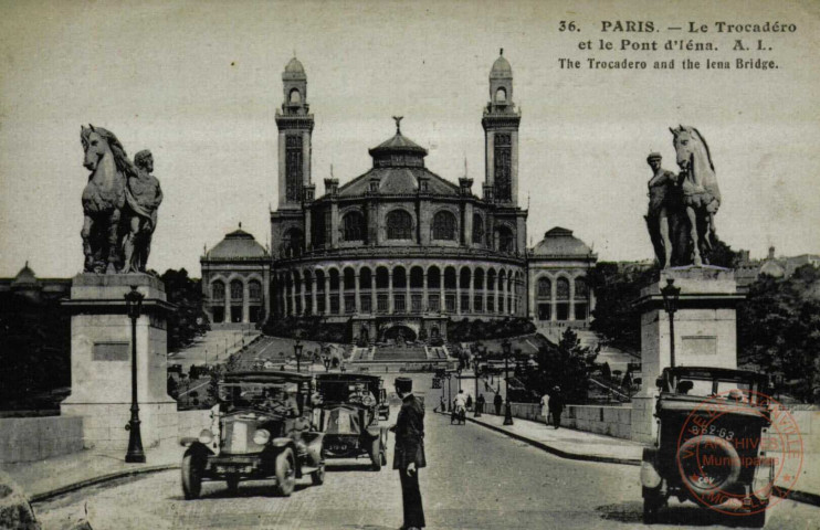 PARIS - Le Trocadéro et le Pont d'Iéna