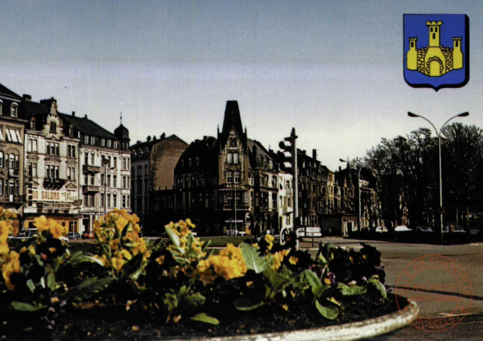 Thionville - Place du Luxembourg et Square du XI Novembre