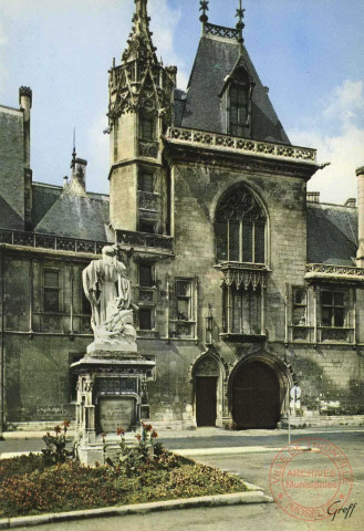 En Berry - Bourges (Cher) - Palais Jacques Cœur, construit par le grand argentier du Roi Charles VII entre 1443 et 1463