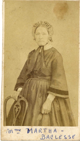 [Photographie de madame Martha née Baclesse dans les années 1890, épouse de Sigisbert Martha]