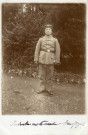 [Photographie d'un soldat en uniforme en 1914]