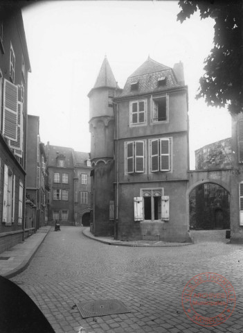 Maison des Raville Cour du Château