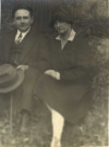 Photographie de Léon Martha avec son épouse Yvonne née Hourte dans les années 1930]