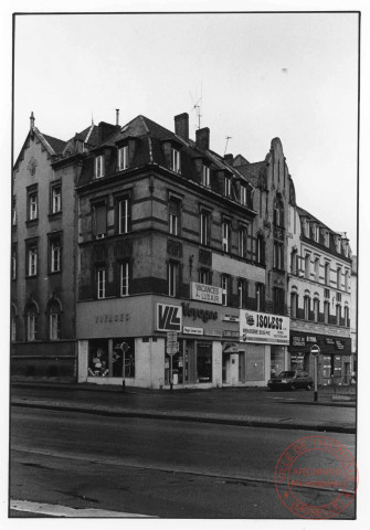 Thionville - Angle de la place du Luxembourg et du quai Pierre Marchal